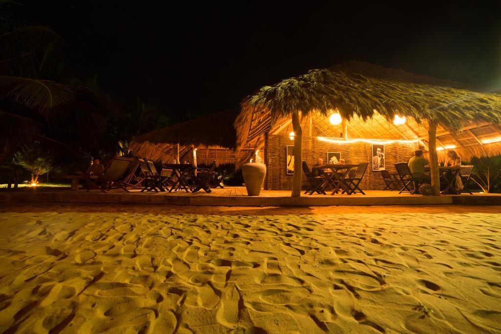 Bar Reef Resort Etalai 외부 사진